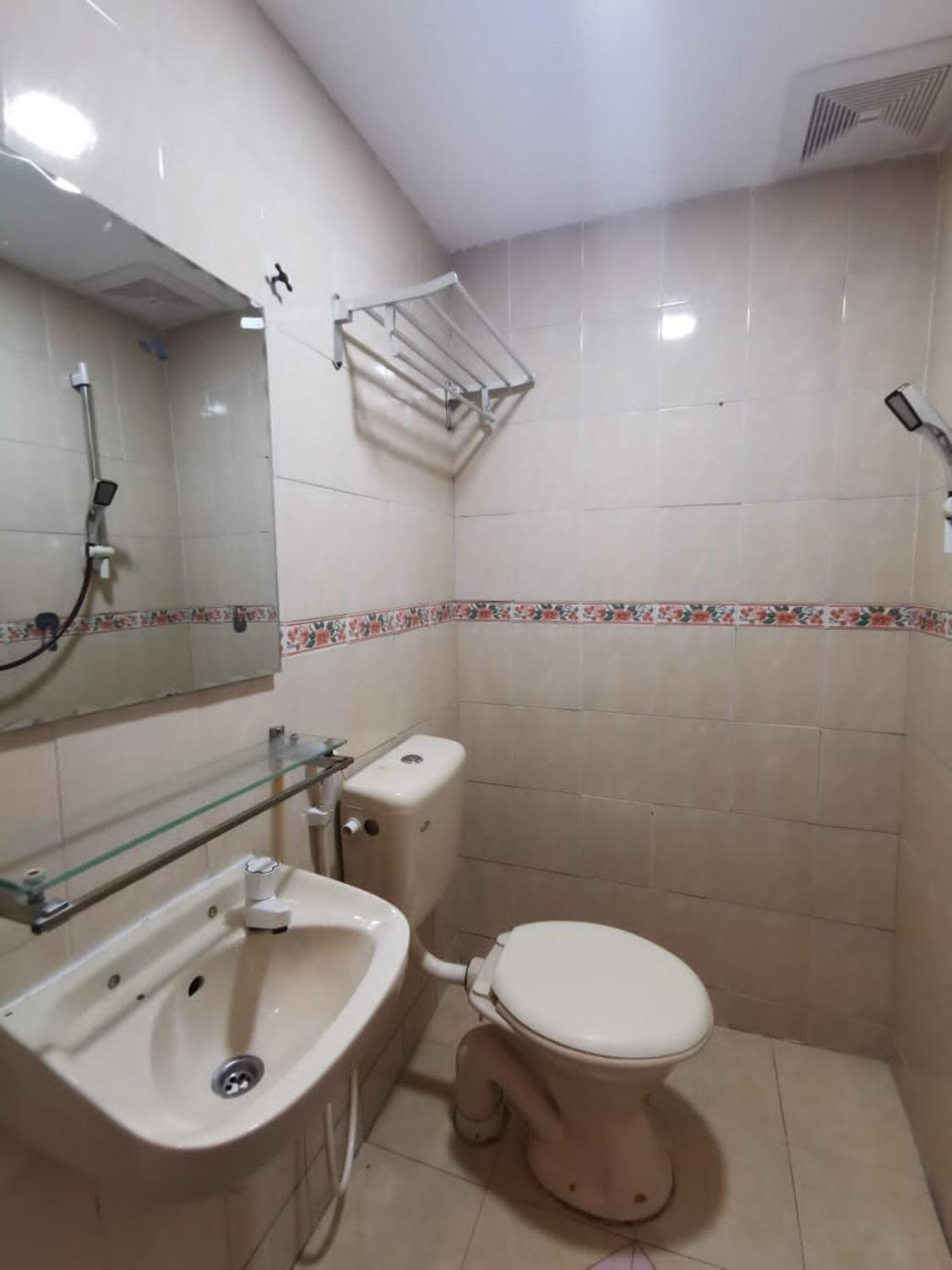 Super Oyo 90086 My Seven Days Inn Johor Bahru Luaran gambar